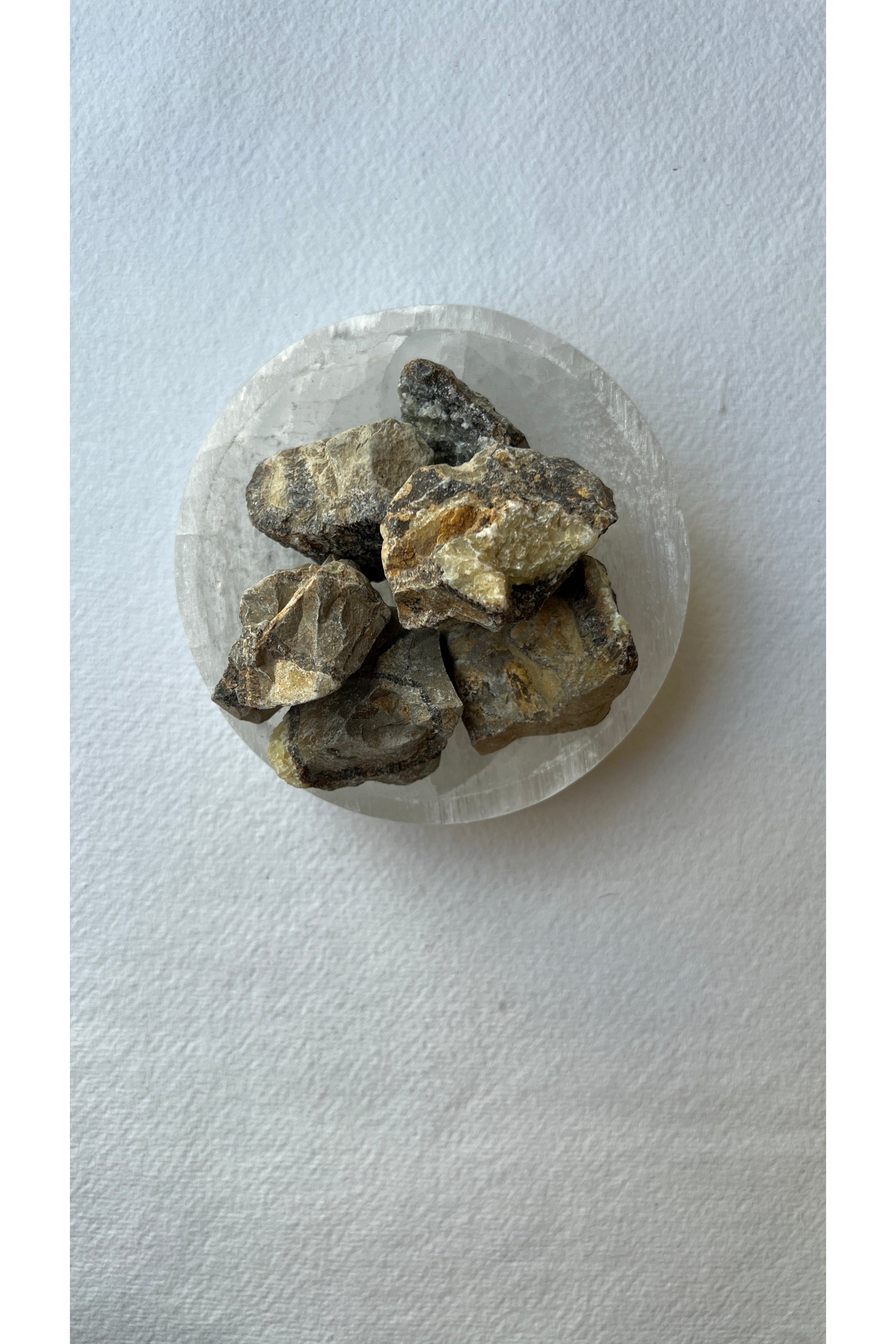 raw tiger's eye crystal stone with natural golden and brown bands