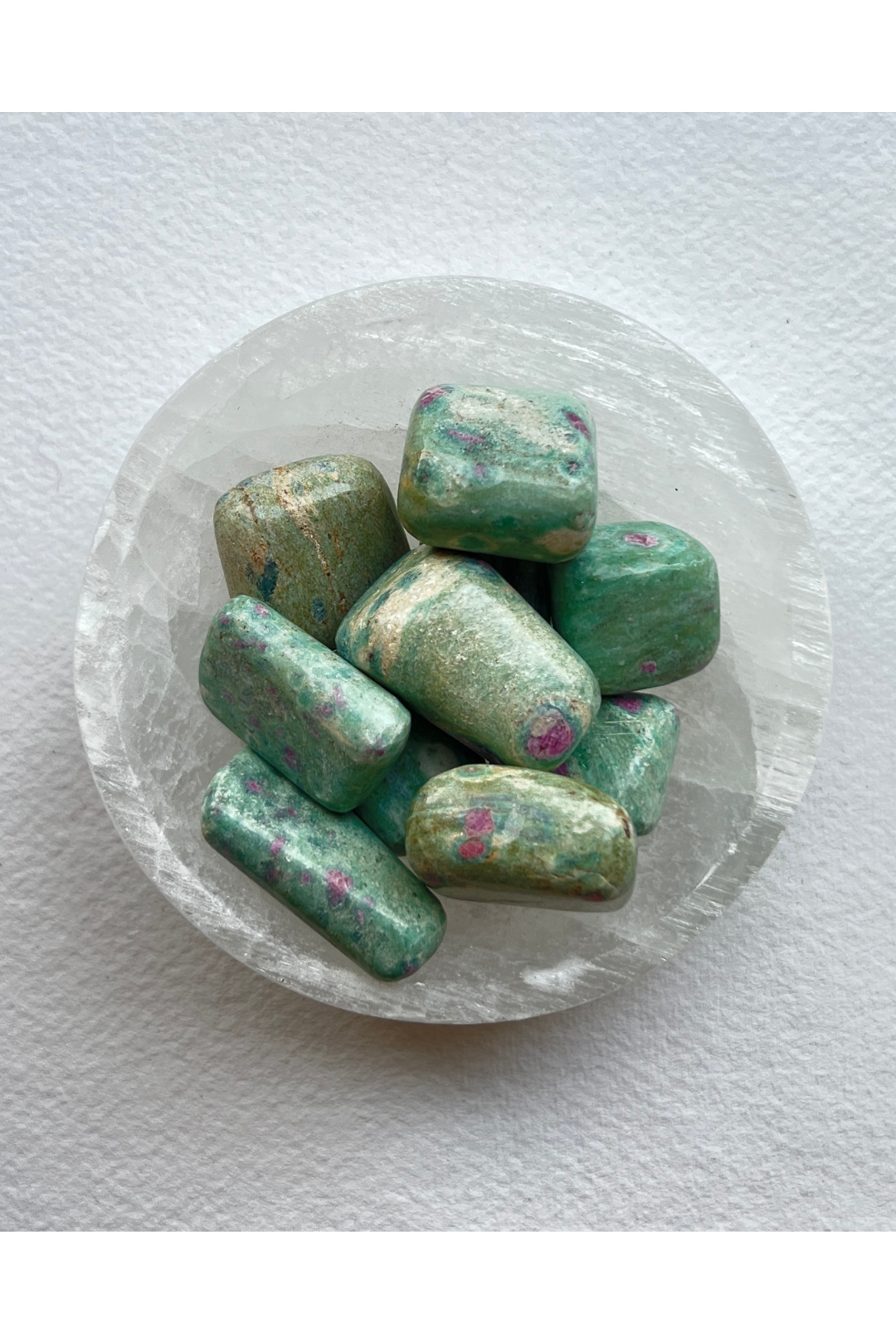 Ruby Fuchsite | Tumbled Majestic Hudson Lifestyle