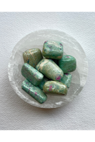 Ruby Fuchsite | Tumbled Majestic Hudson Lifestyle
